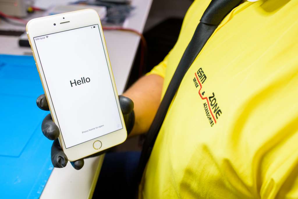 INLOCUIRI DISPLAY-URI - SERVICE GSM ZONE IAȘI - Reparații TELEFOANE, tablete și laptop-uri. INOCUIRI DISPLAY-URI - SERVICE GSM ZONE IAȘI - Reparații TELEFOANE, tablete și laptop-uri.