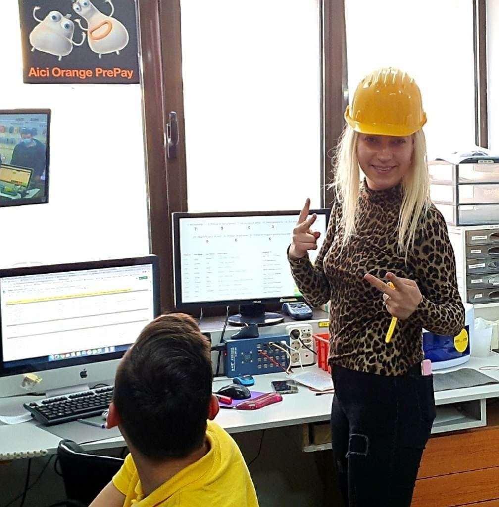 yelow - SERVICE GSM ZONE IAȘI - Reparații TELEFOANE, tablete și laptop-uri. SERVICE GSM ZONE IAȘI - Reparații TELEFOANE, tablete și laptop-uri.
